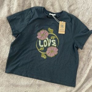 Marine Layer “Love” cropped graphic tee sz M NWT